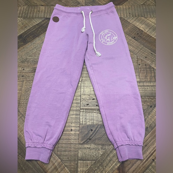 Lavender Women's Joggers with Drawstring and Great Wolf Logo - Picture 1 of 7